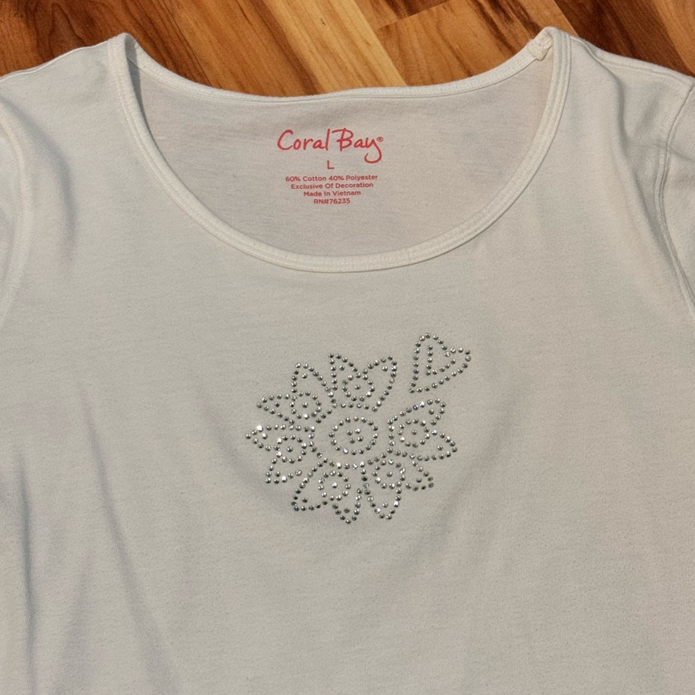 Coral Bay | White Floral Embellished Rhinestone Tee